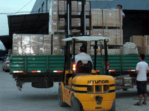 憑祥至越南貨運(yùn)專(zhuān)線 高效便捷的貨物進(jìn)出口通道