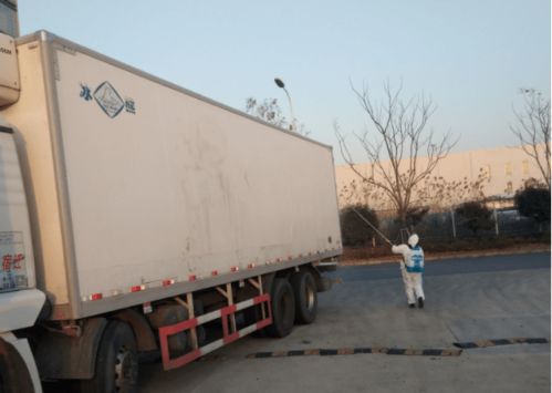 西班牙冷凍豬肉順利入倉，鎮(zhèn)江新區(qū)進口冷鏈監(jiān)管倉高效運轉(zhuǎn)保安全